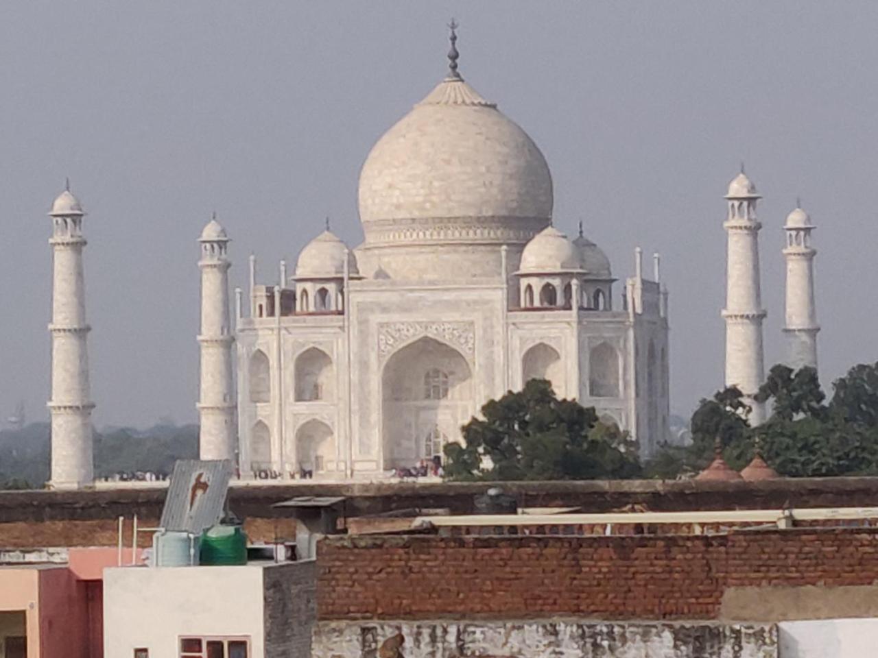 Joey's Hostel Agra Agra  Buitenkant foto